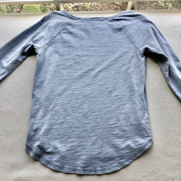 GAP Kids "Je t'aime" Shirt - Picture 7 of 16